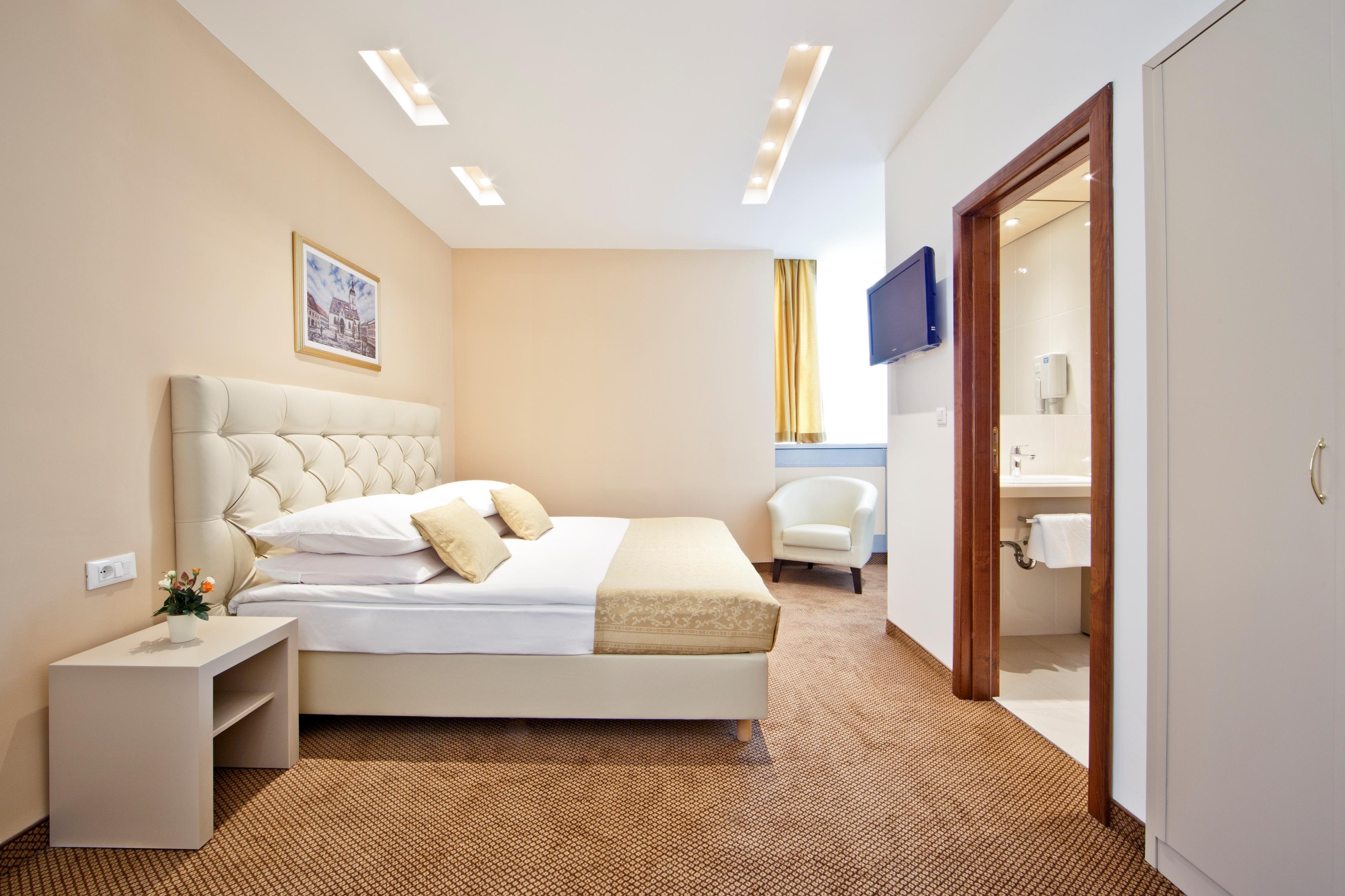 Hotel Central Zagreb Buitenkant foto